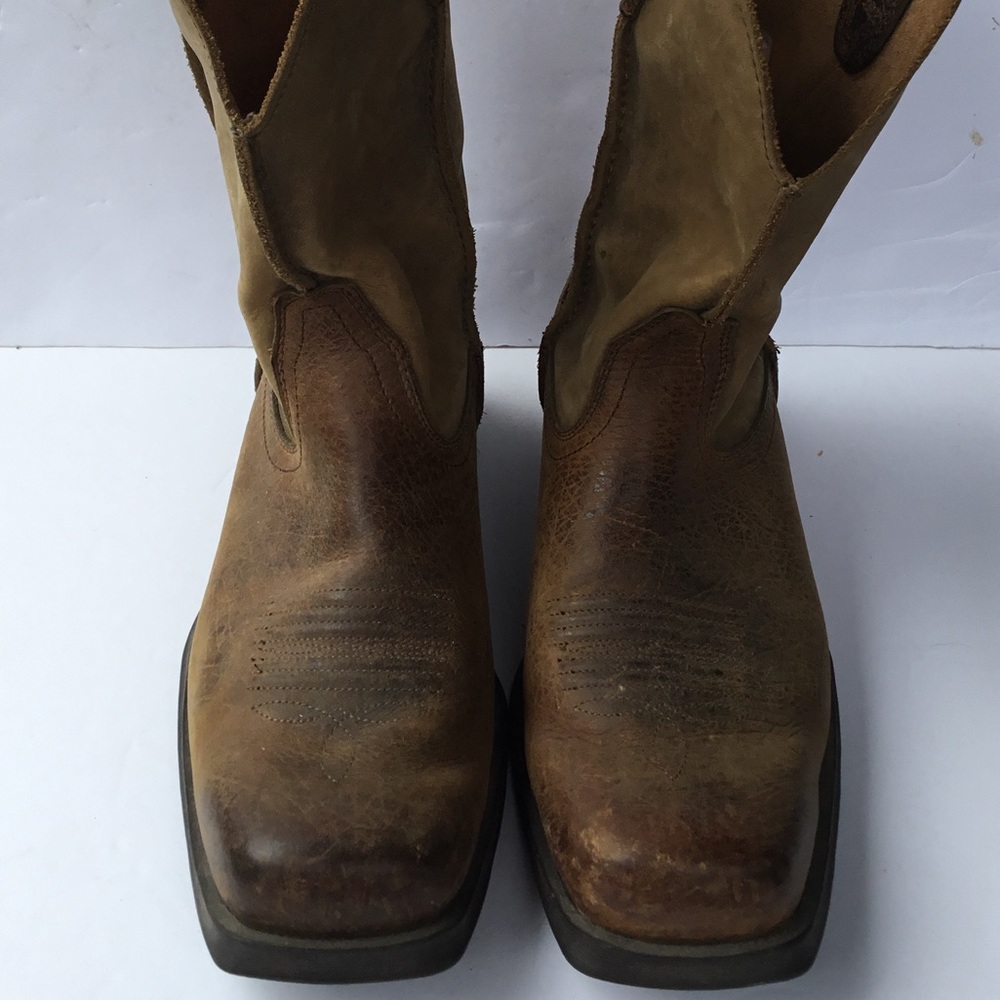 ARIAT BOOTS - Picture 11 of 13